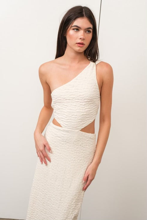 ONE SHOULDER TEXTURED MAXI DRESS